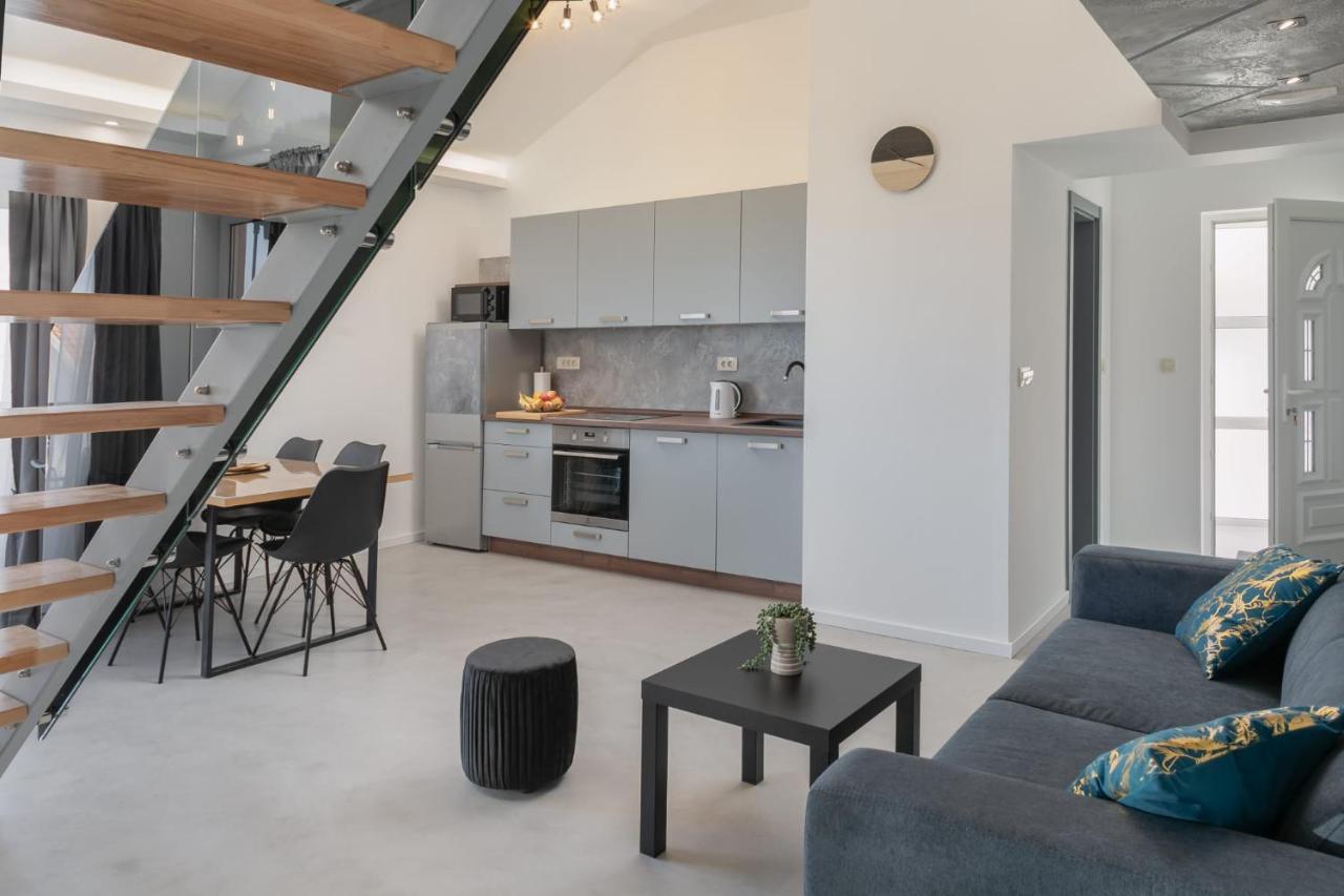 Apartments L&M Макарска Екстериор снимка