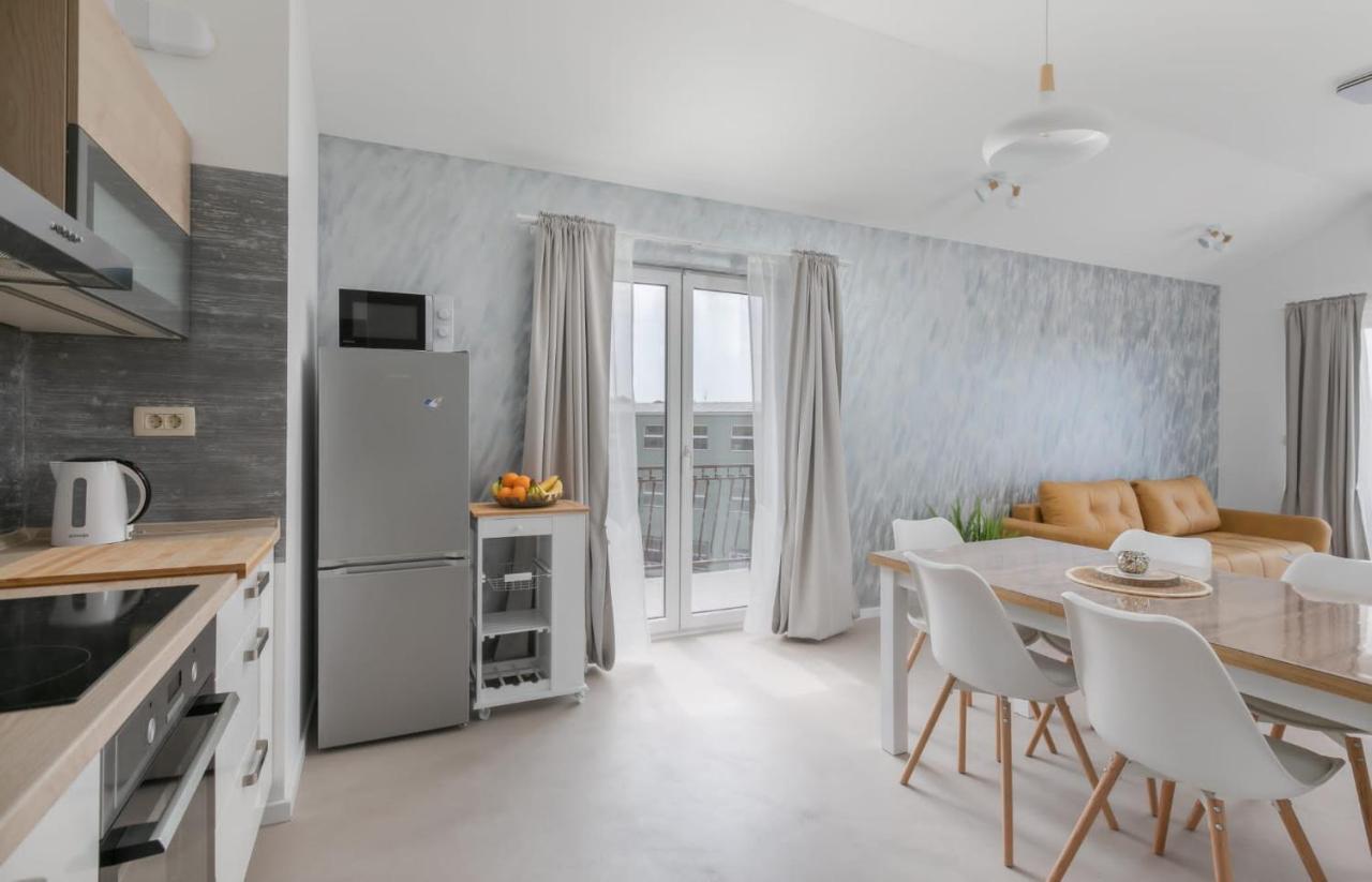 Apartments L&M Макарска Екстериор снимка