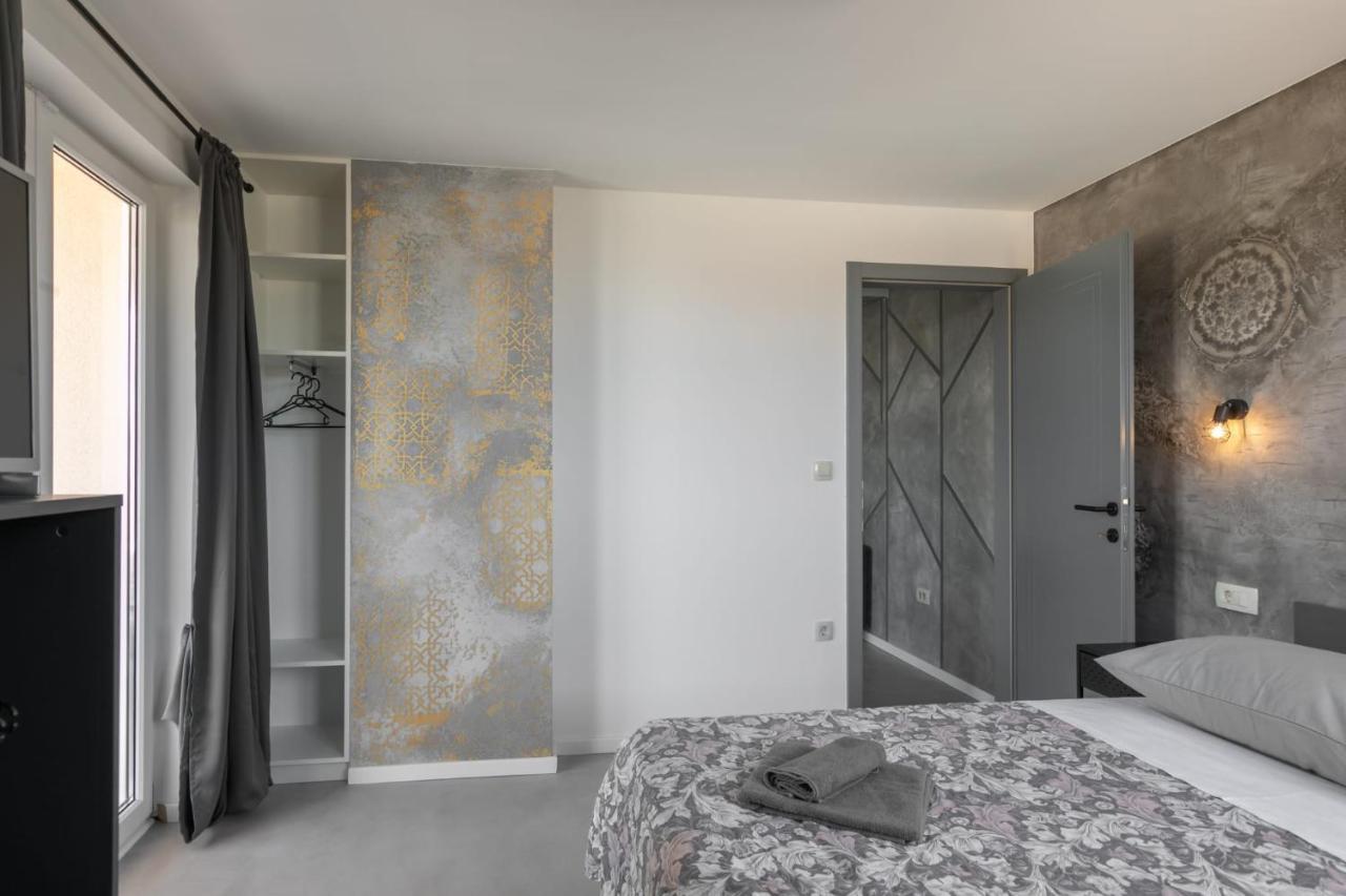 Apartments L&M Макарска Екстериор снимка