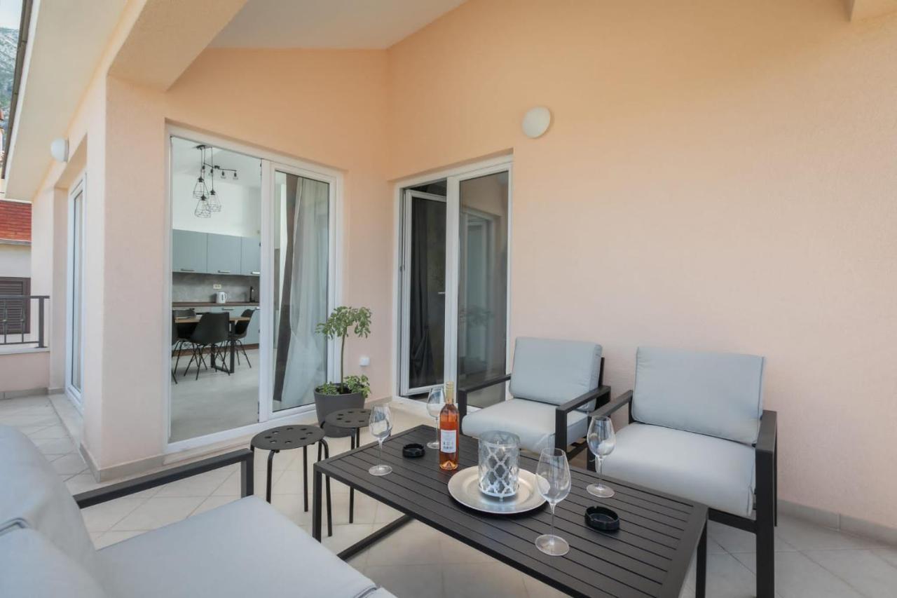Apartments L&M Макарска Екстериор снимка