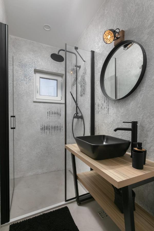 Apartments L&M Макарска Екстериор снимка